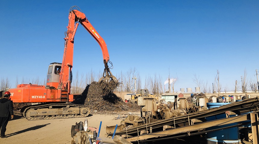 抓料機.jpg 抓料機.jpg