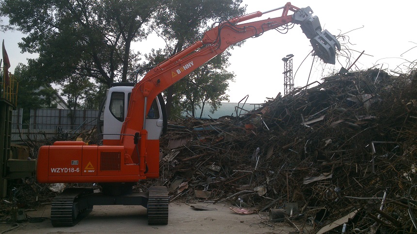 抓鋼機.jpg 抓鋼機.jpg