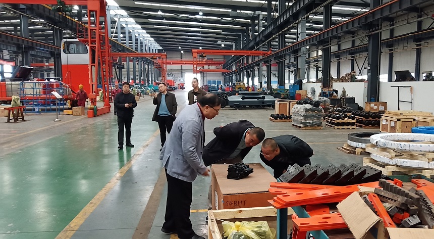 客戶參觀車間.jpg 客戶參觀車間.jpg