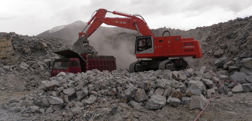 電動挖掘機CED750-8.jpg 電動挖掘機CED750-8.jpg