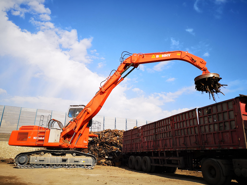 電吸盤抓鋼機(jī).png 電吸盤抓鋼機(jī).png